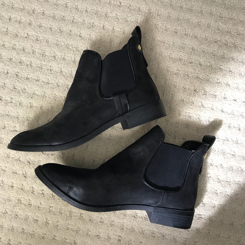 Chelsea boots! Size 9